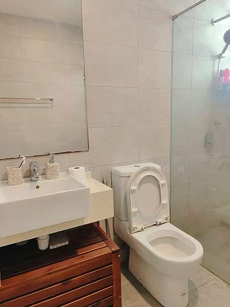 2-storey Terraced House for Sale in Kampung Permatang Damar Laut (Batu Maung) - Calvin Keoh - Bathroom - PropertyGuru.com.my