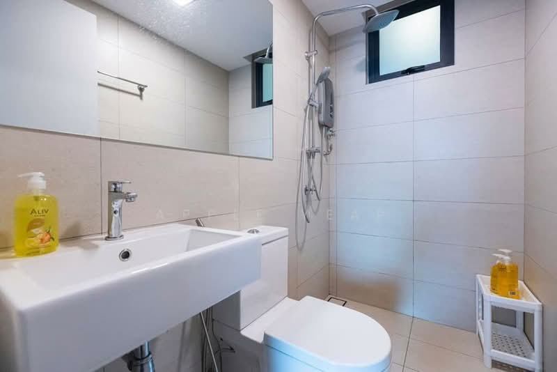 Kondominium untuk Disewa di 3 Residence - Apple Yeap - Bathroom - PropertyGuru.com.my