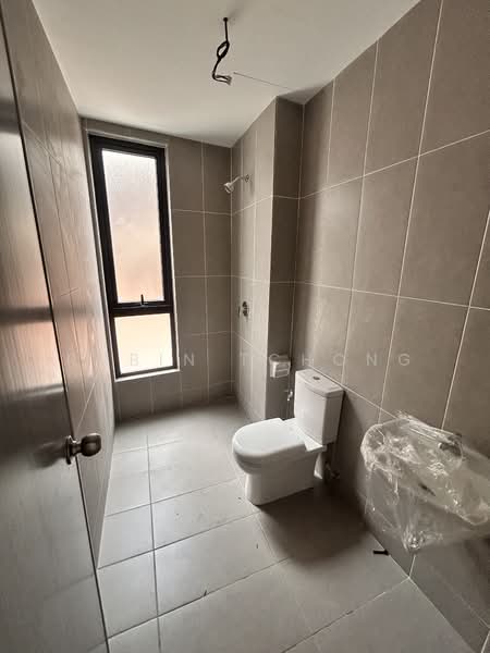 Salak South untuk Untuk Dijual - RM 1,200,000, Mac 2026 - Bathroom - PropertyGuru.com.my