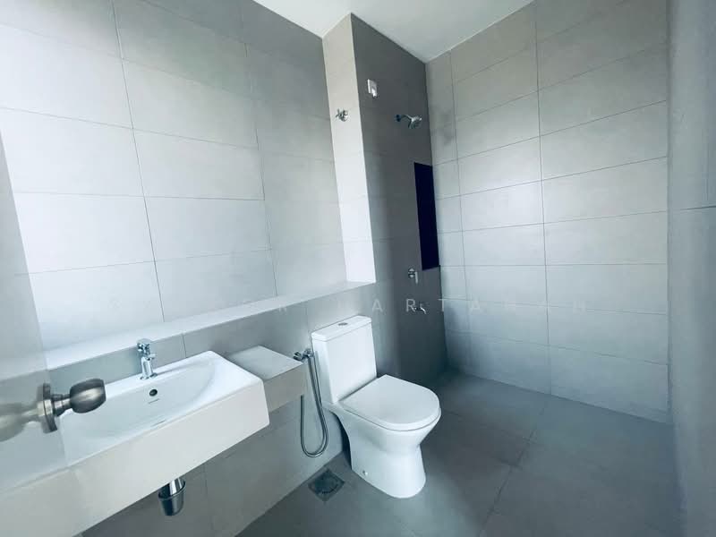 Rumah Teres untuk Dijual di Klang (Selangor) - Syukor Hartanah - Bathroom - PropertyGuru.com.my