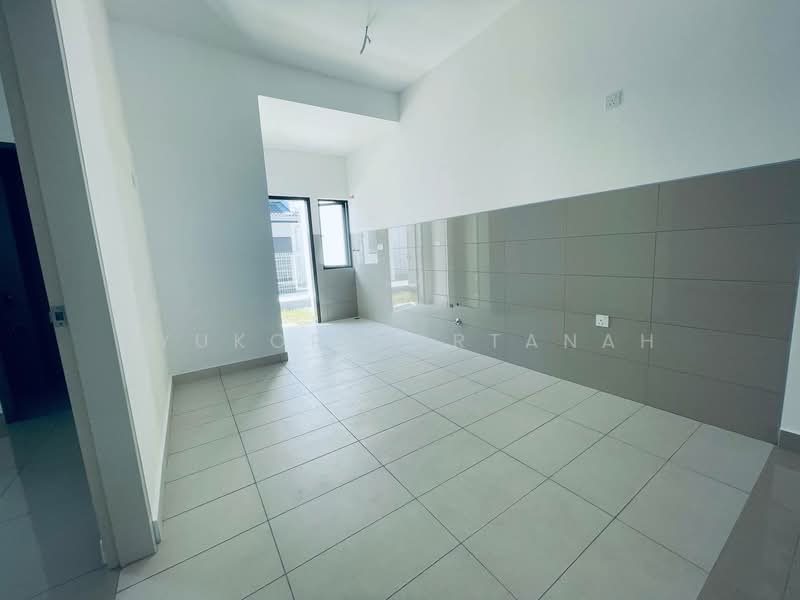 Rumah Teres untuk Dijual di Klang (Selangor) - Syukor Hartanah - Kitchen - PropertyGuru.com.my