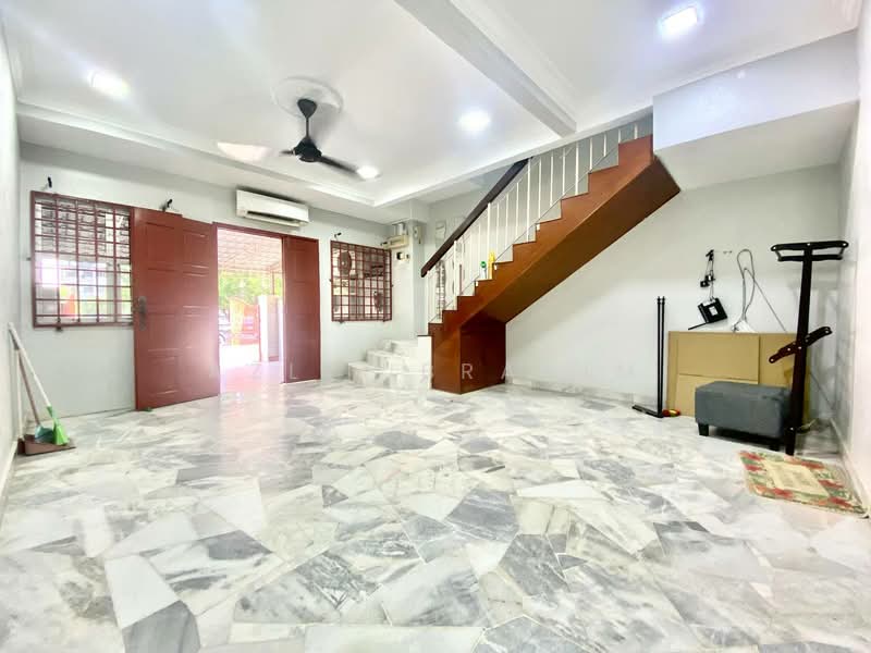 Taman Kosas untuk Untuk Dijual - RM 640,000, Mac 2026 - Living Room - PropertyGuru.com.my