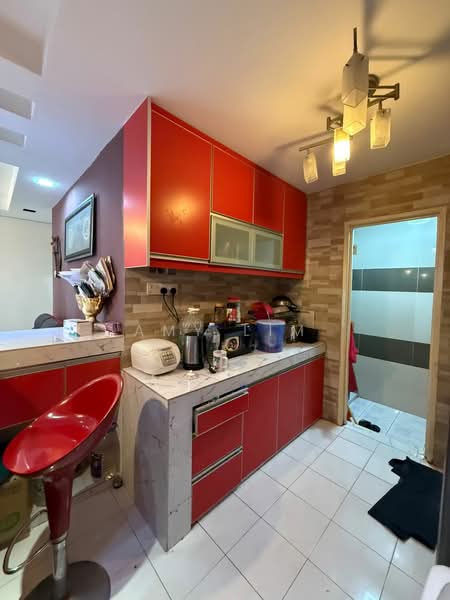 Vista Pinggiran Apartment untuk Untuk Dijual - RM 285,000, Mac 2026 - Kitchen - PropertyGuru.com.my