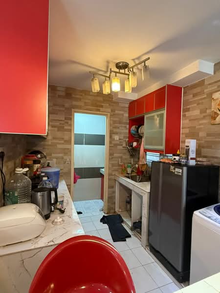 Vista Pinggiran Apartment untuk Untuk Dijual - RM 285,000, Mac 2026 - Kitchen - PropertyGuru.com.my