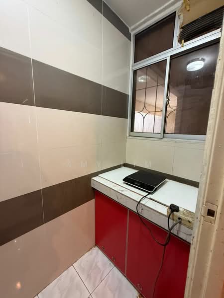 Vista Pinggiran Apartment untuk Untuk Dijual - RM 285,000, Mac 2026 - Kitchen - PropertyGuru.com.my