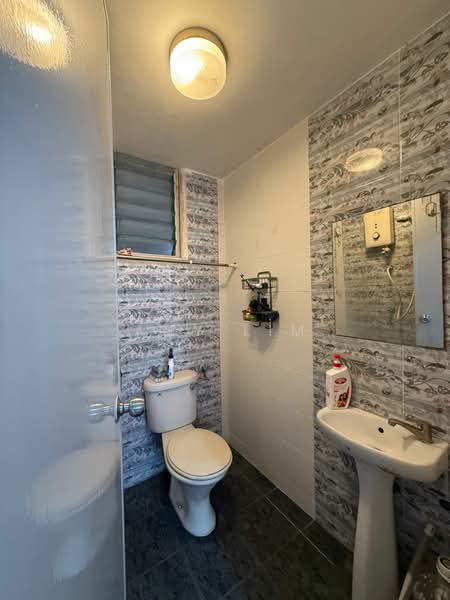 Vista Pinggiran Apartment untuk Untuk Dijual - RM 285,000, Mac 2026 - Bathroom - PropertyGuru.com.my