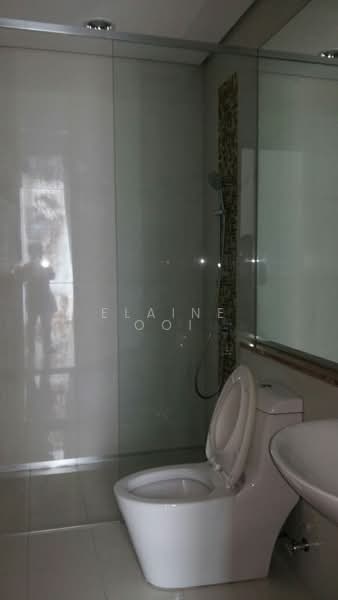 Condominium for Sale at 8 Gurney (The Shore Condominium) - Elaine Ooi - Bathroom - PropertyGuru.com.my
