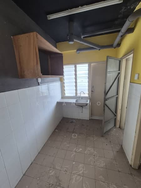 Flat for Sale at Angsana - Kavan Ho - Kitchen - PropertyGuru.com.my