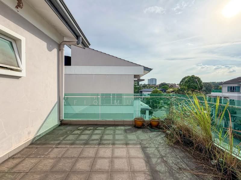 Zero-Lot Bungalow for Sale in Kajang (Selangor) - Shafiq Muttalib - Balcony - PropertyGuru.com.my