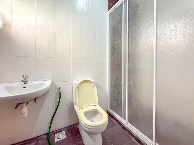 Zero-Lot Bungalow for Sale in Kajang (Selangor) - Shafiq Muttalib - Bathroom - PropertyGuru.com.my