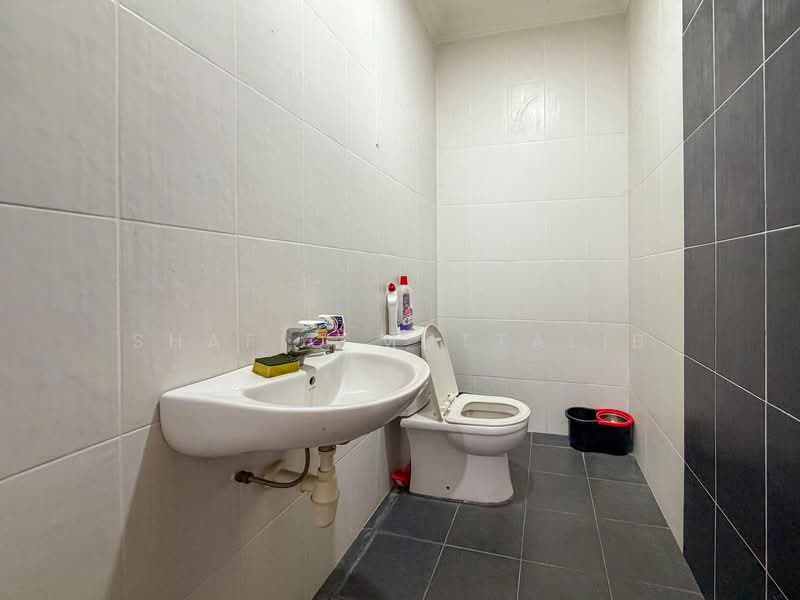 Zero-Lot Bungalow for Sale in Kajang (Selangor) - Shafiq Muttalib - Bathroom - PropertyGuru.com.my