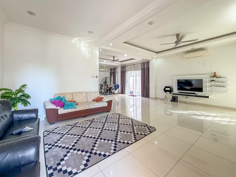 Zero-Lot Bungalow for Sale in Kajang (Selangor) - Shafiq Muttalib - Living Room - PropertyGuru.com.my