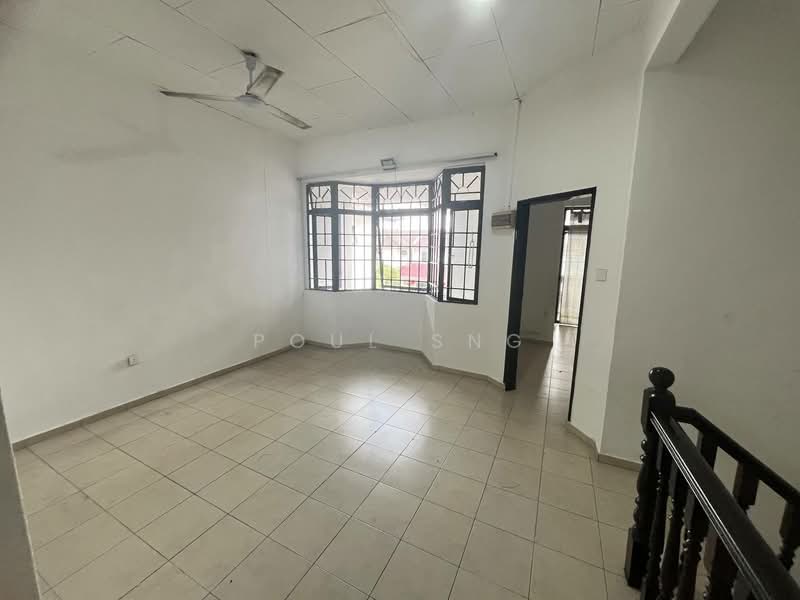 Taman Johor Jaya untuk Untuk Disewa - RM 1,900 /bulan, Mac 2026 - Living Room - PropertyGuru.com.my