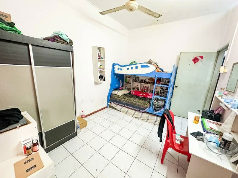 Usj 1 untuk Untuk Dijual - RM 648,000, Mac 2026 - Bedroom - PropertyGuru.com.my