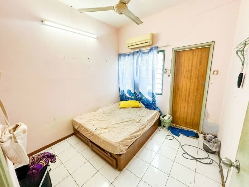 Usj 1 untuk Untuk Dijual - RM 648,000, Mac 2026 - Bedroom - PropertyGuru.com.my