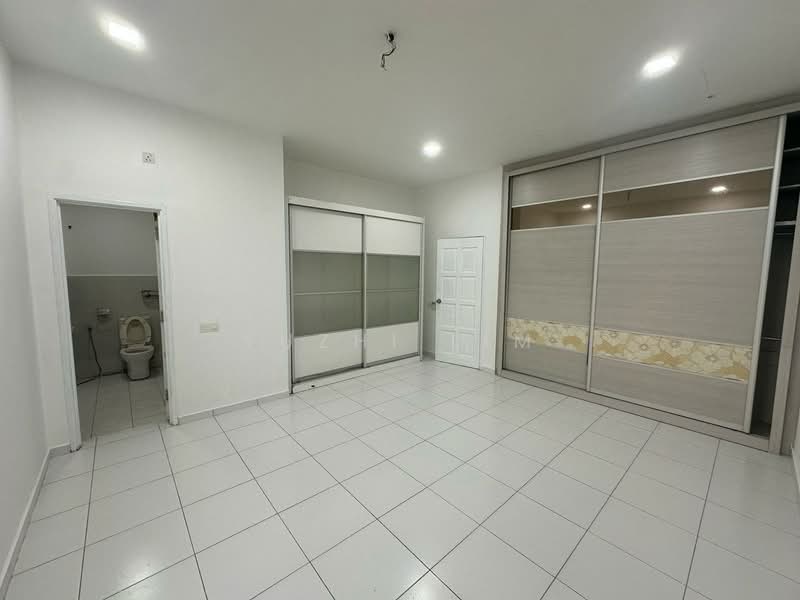 Setia Tropika untuk Untuk Dijual - RM 788,000, Mac 2026 - Bedroom - PropertyGuru.com.my