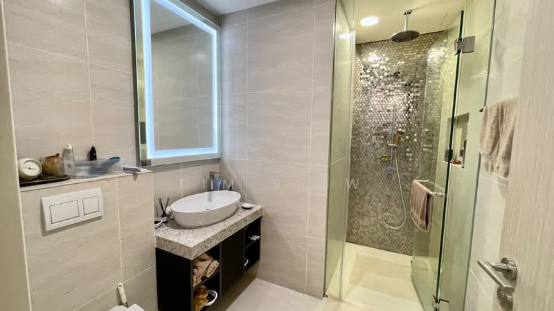 Service Residence for Sale at Star Residences Two - Tim Siow - Bathroom - PropertyGuru.com.my
