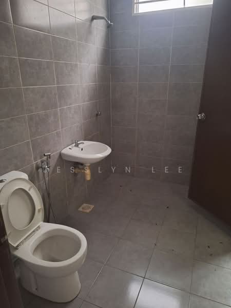 Semi-Detached House for Sale in Taman Setia Impian (Kajang) - Jesslyn Lee - Bathroom - PropertyGuru.com.my
