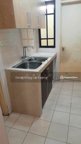 Rumah Teres untuk Dijual di Bukit Jelutong (Shah Alam) - David Wong Lai Kwong - Kitchen - PropertyGuru.com.my