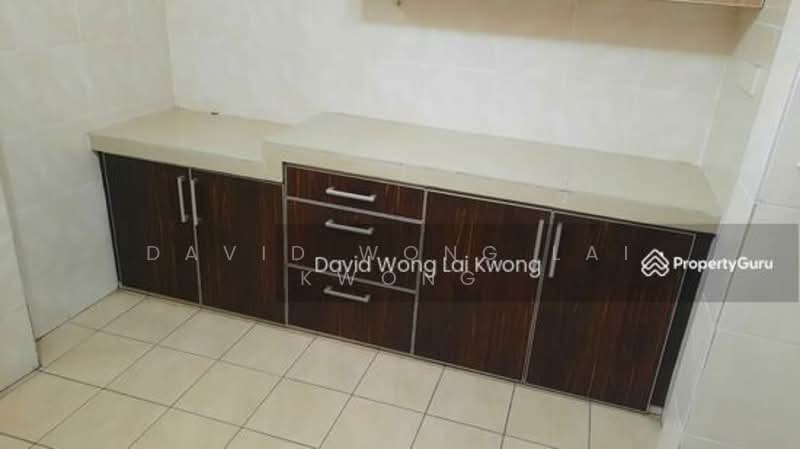 Rumah Teres untuk Dijual di Bukit Jelutong (Shah Alam) - David Wong Lai Kwong - Kitchen - PropertyGuru.com.my