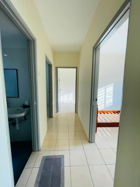 Kinrara Putri untuk Untuk Disewa - RM 1,100 /bulan, Mac 2026 - Corridor - PropertyGuru.com.my