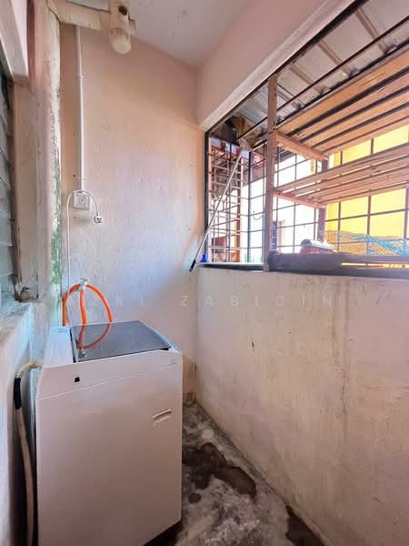 Astana Alam Apartment 2 untuk Untuk Dijual - RM 185,000, Mac 2026 - Balcony - PropertyGuru.com.my