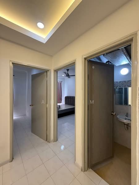 Vista Pinggiran Apartment untuk Untuk Dijual - RM 295,000, Mac 2026 - Corridor - PropertyGuru.com.my