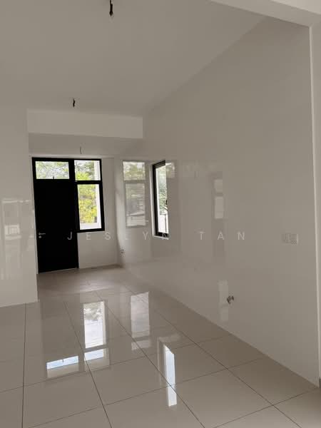 2-storey Terraced House for Sale in 16 Sierra (Puchong) - Jeslyn Tan - Interior - PropertyGuru.com.my
