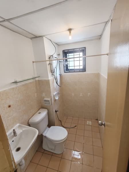 Condominium for Rent at Sri Putramas - Eric Yap - Bathroom - PropertyGuru.com.my