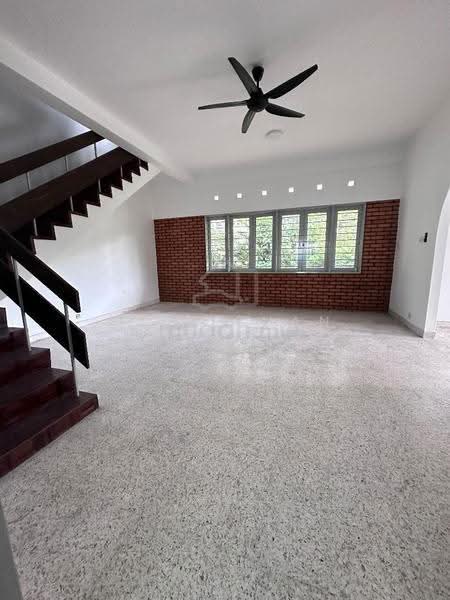 Bungalow House untuk Dijual di Ayer Itam (Penang) - Gaik Suan Tan - Living Room - PropertyGuru.com.my