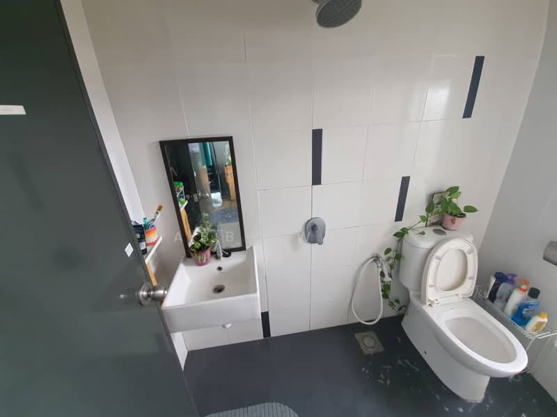 Service Residence for Rent at Suria Jaya - Abby Woo - Bathroom - PropertyGuru.com.my