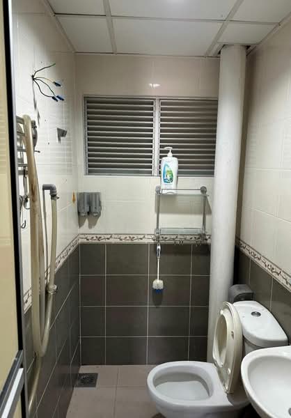 Condominium for Rent at Mount Karunmas - Aiden Dang - Bathroom - PropertyGuru.com.my