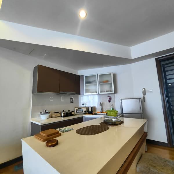 Regalia Residence untuk Untuk Dijual - RM 310,000, Mac 2026 - Kitchen - PropertyGuru.com.my