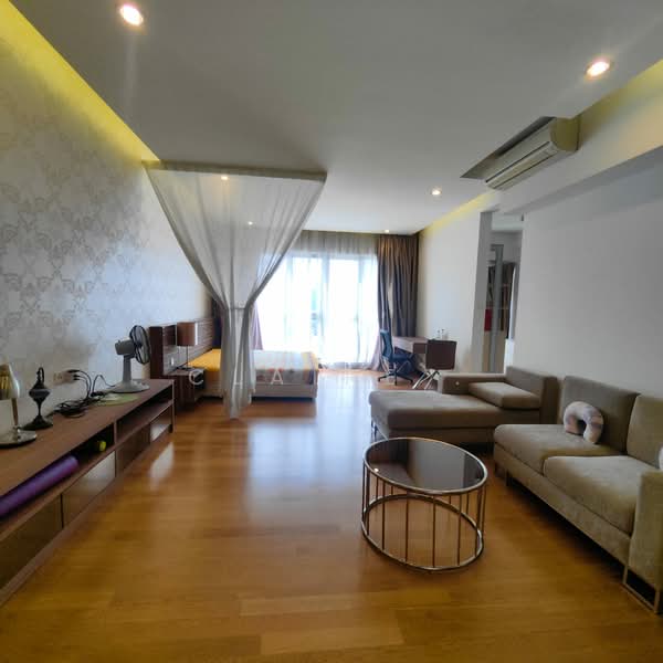 Regalia Residence untuk Untuk Dijual - RM 310,000, Mac 2026 - Living Room - PropertyGuru.com.my