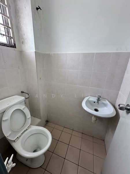 2.5-storey Terraced House for Sale in Taman Bukit Permata (Selayang) - Mandy Liew - Bathroom - PropertyGuru.com.my