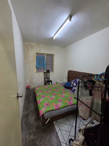 Flat for Sale at Flora Damansara Flat - Hafiz Helmy - Bedroom - PropertyGuru.com.my