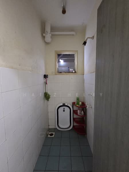 Flat for Sale at Flora Damansara Flat - Hafiz Helmy - Bathroom - PropertyGuru.com.my