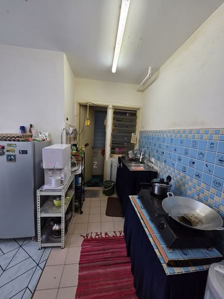 Flat for Sale at Flora Damansara Flat - Hafiz Helmy - Kitchen - PropertyGuru.com.my