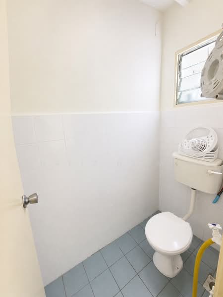 Flat for Sale at Flora Damansara Flat - Hafiz Helmy - Bathroom - PropertyGuru.com.my