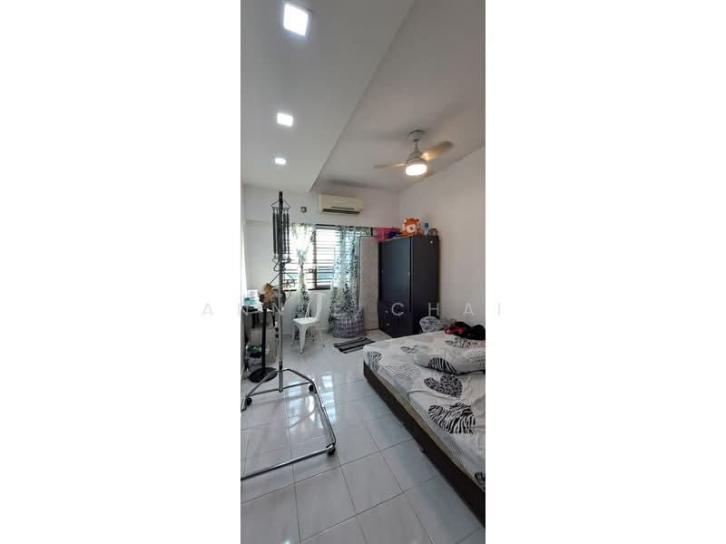 Apartment for Sale at Idaman Senibong - Annie Chai - Bedroom - PropertyGuru.com.my