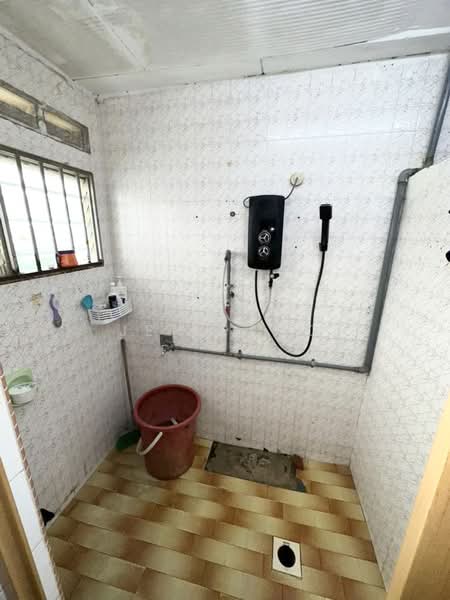 1-storey Terraced House for Sale in Skudai (Johor) - Jeny Loo - Bathroom - PropertyGuru.com.my