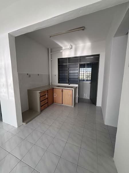 Apartment for Sale at Sinar Bukit Dumbar - Ted Tan - Kitchen - PropertyGuru.com.my