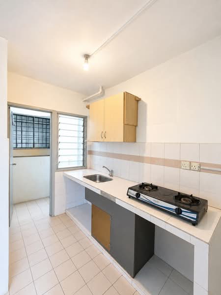 Flat for Sale at Flora Damansara Flat - Hafiz Helmy - Kitchen - PropertyGuru.com.my