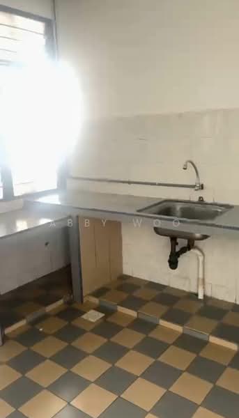 Apartment for Rent at Pangsapuri Lagoon Perdana - Abby Woo - Kitchen - PropertyGuru.com.my