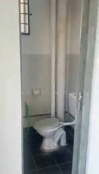 Apartment for Rent at Pangsapuri Lagoon Perdana - Abby Woo - Bathroom - PropertyGuru.com.my