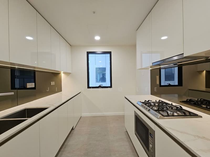 TRX Residences untuk Untuk Disewa - RM 13,000 /bulan, Mac 2026 - Kitchen - PropertyGuru.com.my