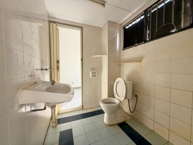 TANJUNG BUNGAH untuk Untuk Dijual - RM 990,000, Mac 2026 - Bathroom - PropertyGuru.com.my