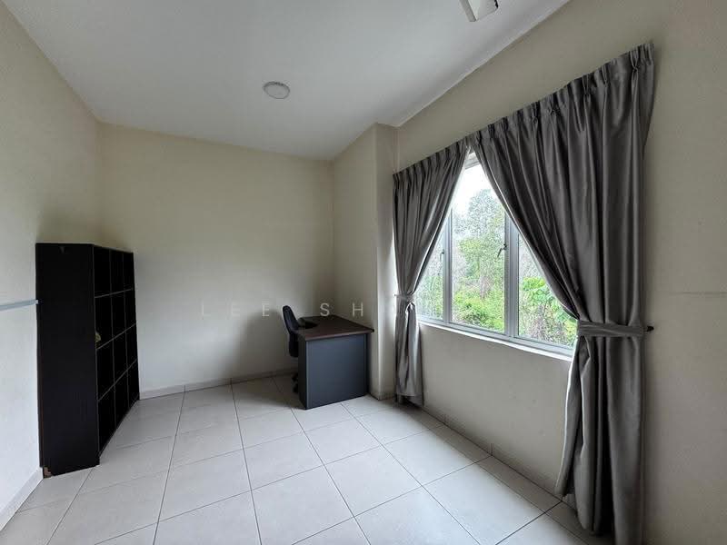 Rumah Berkembar untuk Disewa di Seberang Perai (Penang) - Lee Shanny - Study - PropertyGuru.com.my