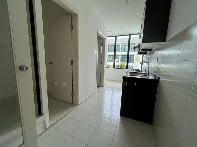 Townhouse for Sale in Shah Alam (Selangor) - Fazie Noor - Kitchen - PropertyGuru.com.my