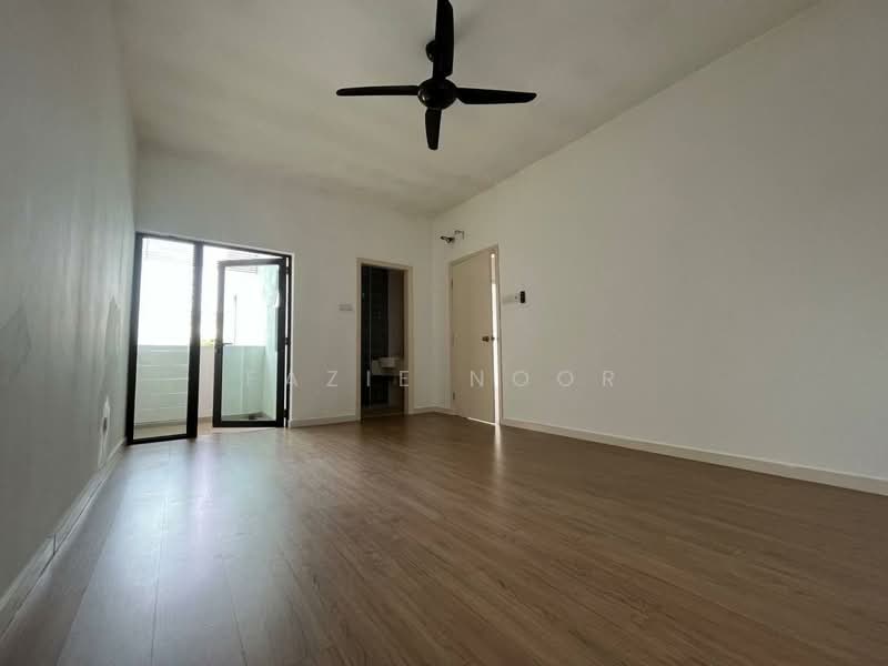 Townhouse for Sale in Shah Alam (Selangor) - Fazie Noor - Living Room - PropertyGuru.com.my